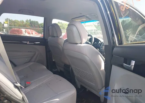 2014 Kia Sorento Lx from USA, damaged, VIN 5XYKTCA60EG526747